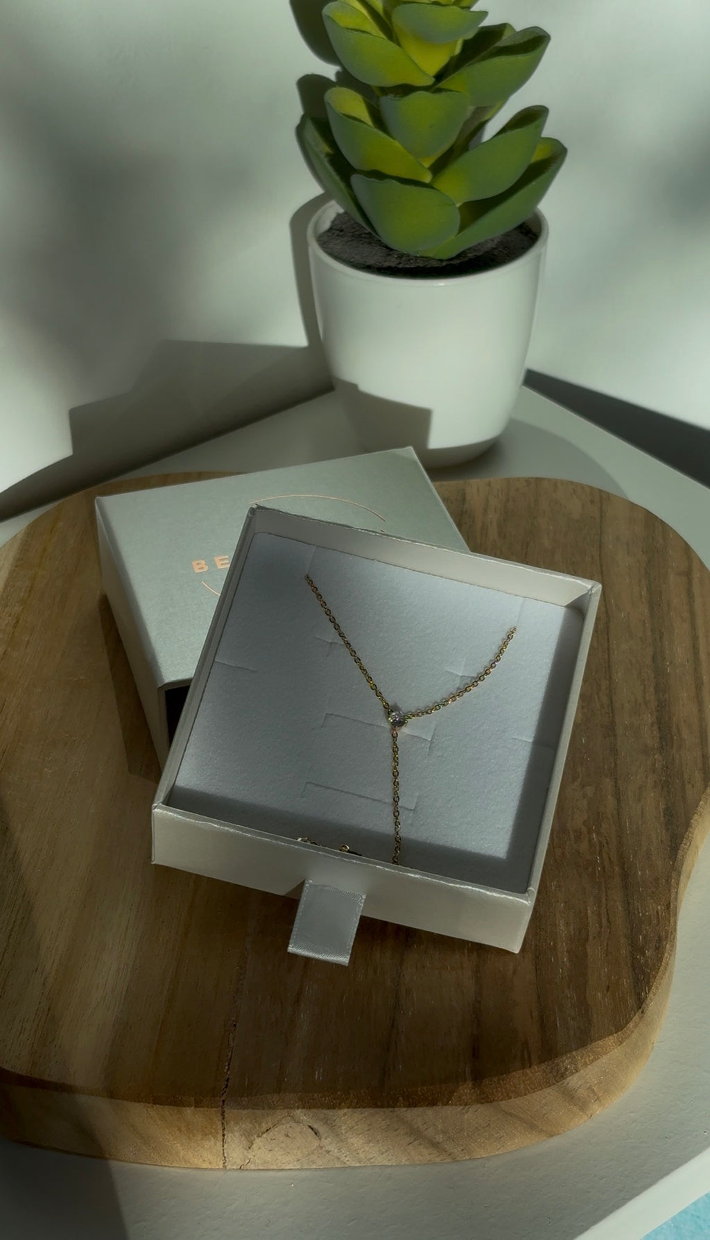 Collier en Y à strass
