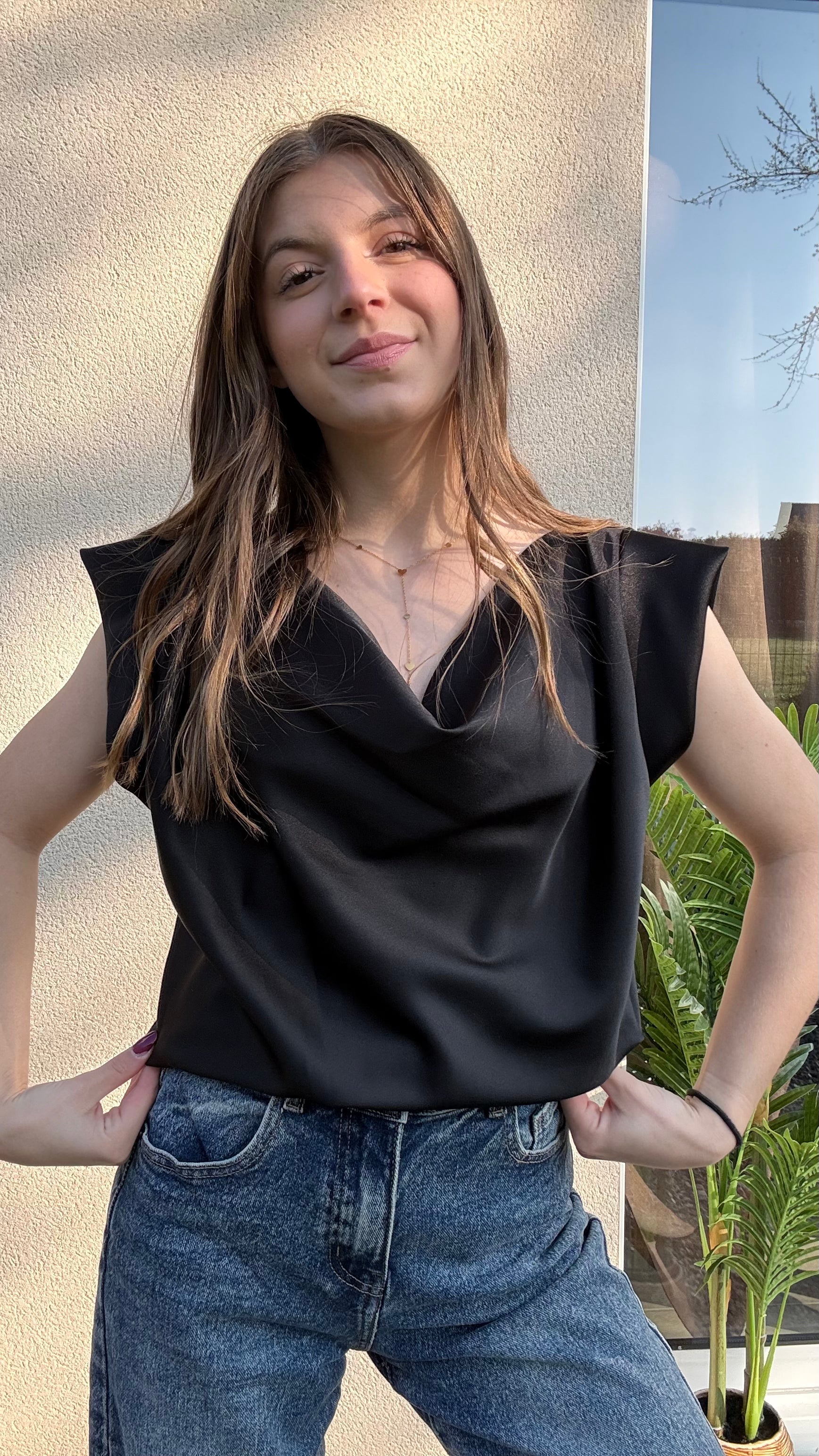 Blouse en satin Émy noir