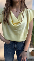 Blouse en satin Émy jaune
