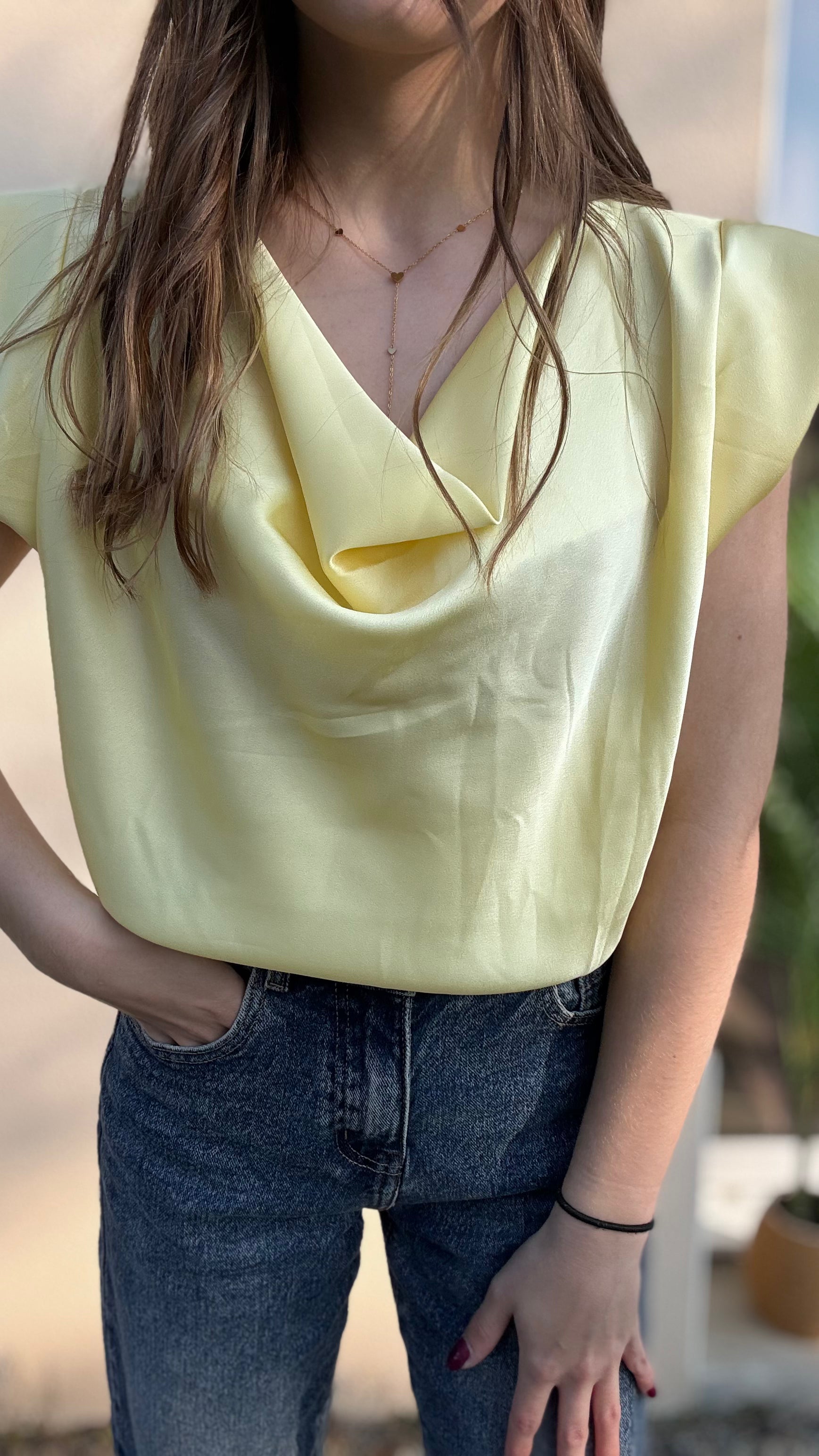 Blouse en satin Émy jaune